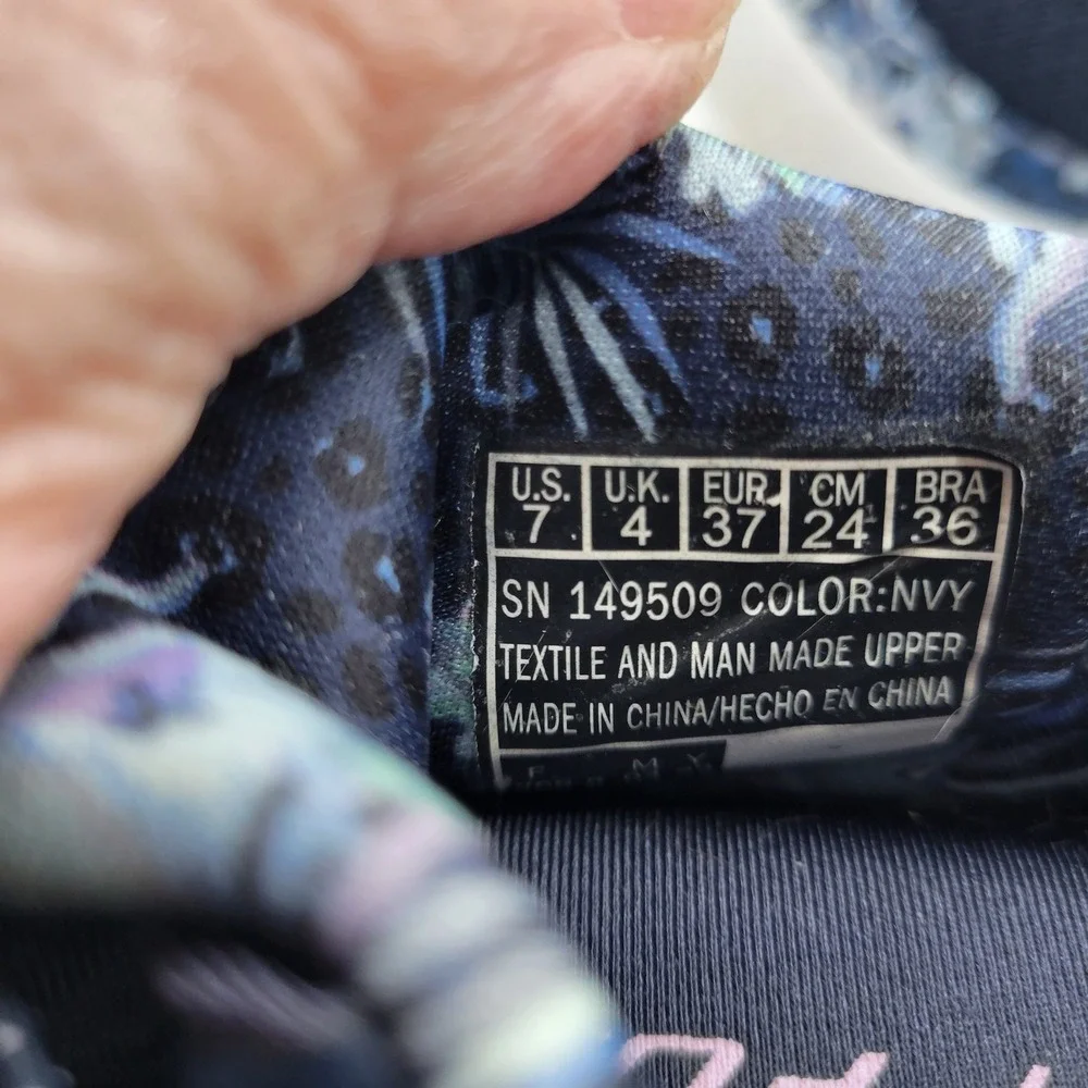 Skechers Womens Summits Size 7 Navy Blue Floral Trim Sneakers Memory Foam